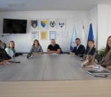 Pravni fakultet Univerziteta u Travniku, u saradnji s Općinom Novo Sarajevo, i ove godine realizuje projekat praktičnog upoznavanja studenata četvrte godine studija prava s radom organa uprave